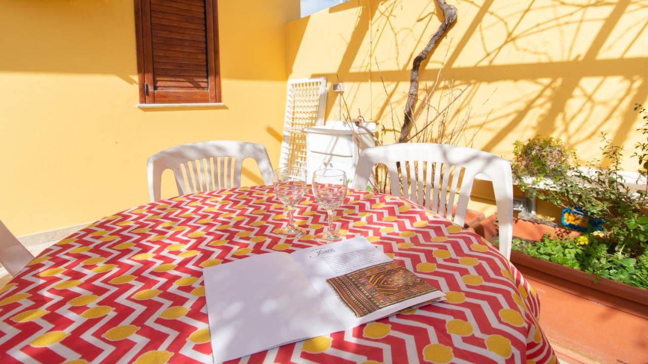 Yellow House-Villetta Con Giardino Oristano Bagian luar foto